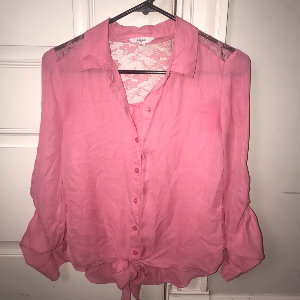 Candie’s button up blouse size M
